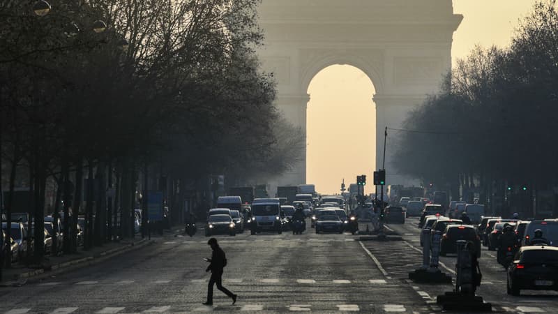 D'après la mairie de Paris, la circulation a diminué de près de 4% sur certains axes en un an.