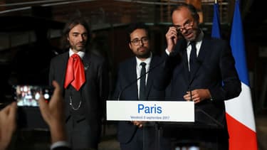 Cédric Villani, Mounir Mahjoubi et Edouard Philippe le 8 septembre 2017 à Paris.
