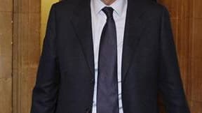 Une peine de 15 mois de prison avec sursis a été requise lundi à Paris contre Dominique de Villepin, jugé en appel pour une manipulation menée en 2004 avec de faux fichiers bancaires de la société Clearstream où figurait le nom de Nicolas Sarkozy. /Photo