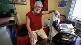 Photo prise lors d'une visite de la députée La France Insoumise (LFI) Andrée Taurinya montrant le militant libanais pro-palestinien Georges Ibrahim Abdallah dans sa cellule de prison à Lannemezan, le 17 juillet 2025