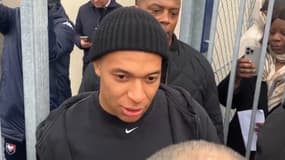 Kylian Mbappé à Caen lors de sa visite surprise au sein du club de Ligue 2, 20 février 2025