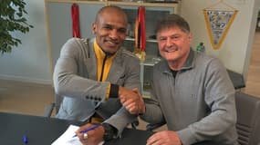 Florent Malouda, lors de la signature de son contrat avec Zurich en février 