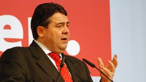 Sigmar Gabriel, président du SPD, a lancé une polémique sur les hausses d'impôts inscrites au programme des sociaux-démocrates.