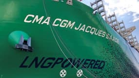 Le porte-conteneurs "CMA CGM Jacques Saadé" est le premier d'une série de neufs navires d'une capacité de 23.000 containers équivalent vingt pieds (EVP).