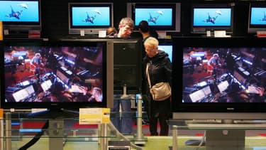 Près de 3 millions de foyers pourraient devoir s'équiper de nouveau en téléviseur pour continuer de recevoir la TNT.