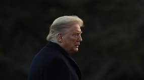 Amazon accuse le président d'avoir piloté le choix du Pentagone sans considération pour les arguments objectifs, qui, selon elle, penchent largement en sa faveur.
