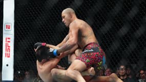 Alex Pereira bat Magomed Ankalaev à l'UFC 320 le 5 octobre 2025 à Las Vegas