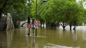 Les voies sur berges ont été recouvertes pendant la crue de la Seine, début juin. 