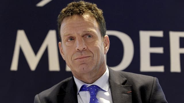 "Le gouvernement envisage de laisser au contribuable la possibilité de modifier son taux tous les mois, ce qui n'existe, à notre connaissance, dans aucun autre pays" déplore Geoffroy Roux de Bézieux, le vice-président du Medef en charge des questions économiques.