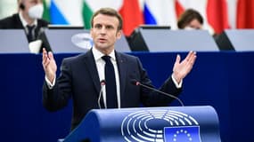 Le président français Emmanuel Macron au Parlement européen, le 19 janvier 2022 à Strasbourg