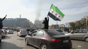 Scènes de liesse dimanche en Syrie après la chute de Bachar al-Assad. 