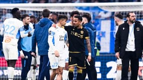 Justin Kluivert en discussion avec Cengiz Under lors de OM-Nice, 20 mars 2022