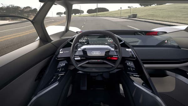 Beaucoup de technologies viennent de la course, mais Audi a voulu aussi que ce concept s'utilise au quotidien.