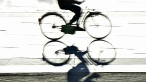 Les députés ont adopté cette nuit à la quasi-unanimité un "forfait mobilité durable" pour encourager les déplacements domicile-travail à vélo ou en covoiturage.