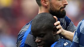 Chelsea: Giroud pousse Kanté à faire son mea culpa sur ses retards à l’entraînement 