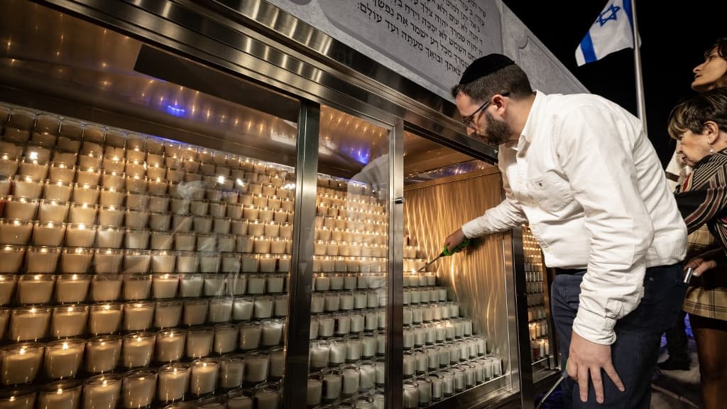 Des bougies devant le mur des Lamentations, le 6 novembre 2023 Des bougies devant le mur des Lamentations, le 6 novembre 2023