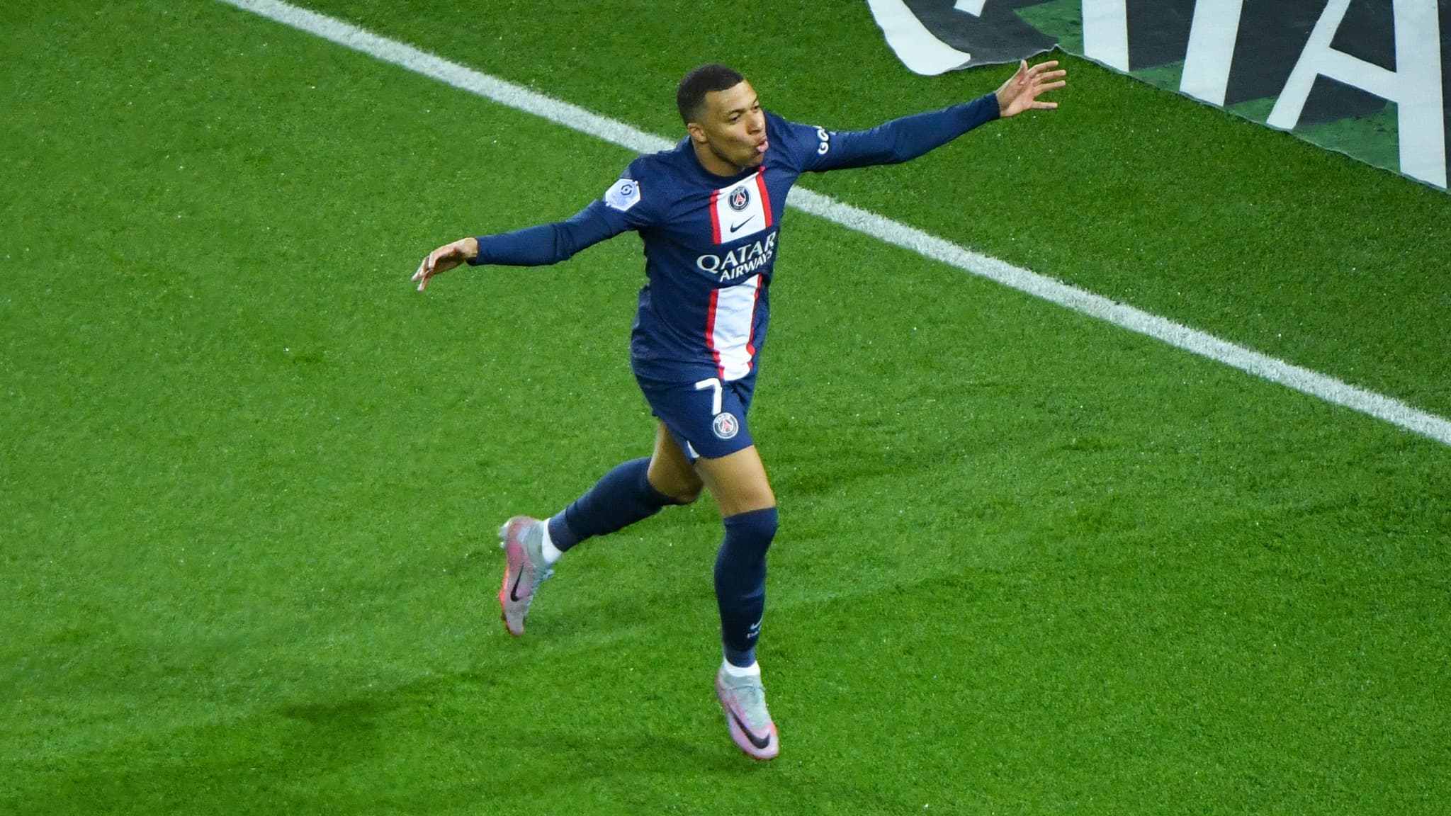 Mbappe became the only scorer in the history of Paris Saint-Germain in the French first division