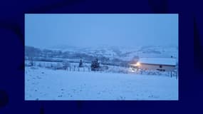 La neige est tombée dans la nuit du mardi 26 au mercredi 27 mars sur les Monts du Lyonnais. 