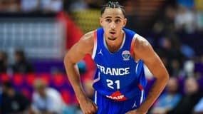 Zaccharie Risacher avec la France à l'EuroBasket le 31 août 2025
