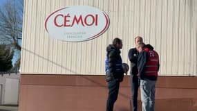 La production de l'usine Cémoi de Tinchebray-Bocage est totalement à l'arrêt, 200 salariés sont en grève pour la première fois en 20 ans. 