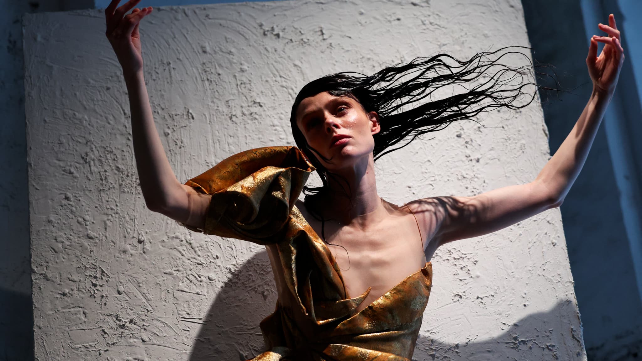 Iris Van Herpen, haute couture 2024 2025 Iris Van Herpen, haute couture 2024 2025