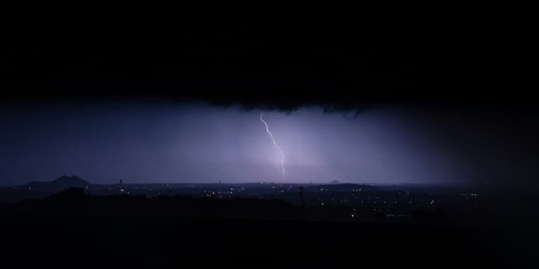 Un orage. Illustration.