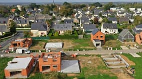 Maisons en construction à Hédé-Bazouges (Ille-et-Vilaine) le 29 octobre 2022