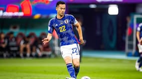 Le maillot que porte Yoshida a été conçu par le dessinateur du manga Blue Lock
