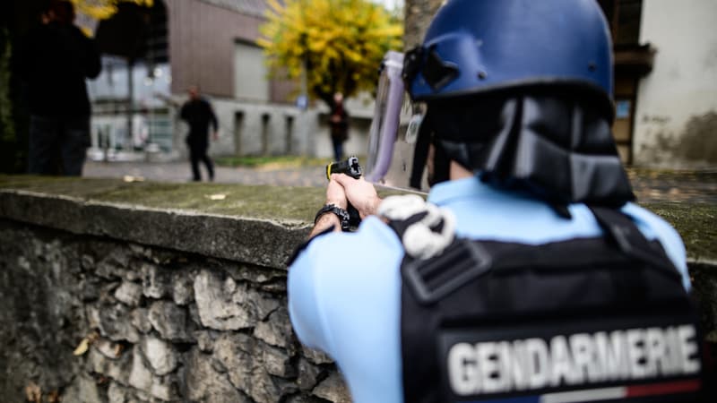 Un simple t-shirt fabriqué avec ce matériau a stoppé des balles de 9 mm: la révolution des gilets pare-balles arrive, un institut allemand a des résultats déjà spectaculaires