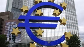 Le vice-président socialiste du Sénat français, Didier Guillaume, a vivement critiqué vendredi le refus de la Banque centrale européenne d'agir immédiatement sur les marchés pour venir en aide aux pays de la zone euro en difficulté, accusant l'institution