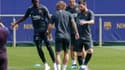 Ousmane Dembélé, Antoine Griezmann (de dos) et Leo Messi