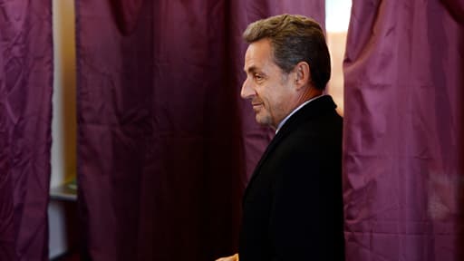 Nicolas Sarkozy lors de son vote pour les élections municipales, le 23 mars dernier.