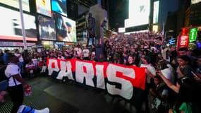 Les supporters du PSG à Times Square le 11 juillet 2025
