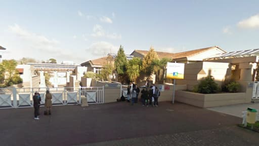 L'entrée du lycée professionnel L'Estuaire, où a eu lieu l'agression.