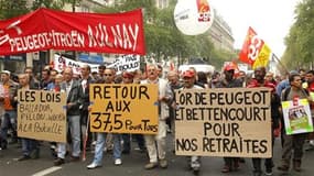 Manifestants mardi à Paris. Huit Français sur dix jugent que la journée d'action du 7 septembre contre la réforme des retraites est un succès pour les syndicats et l'opposition et six sur dix (62%) appellent à une poursuite de la contestation, selon un so