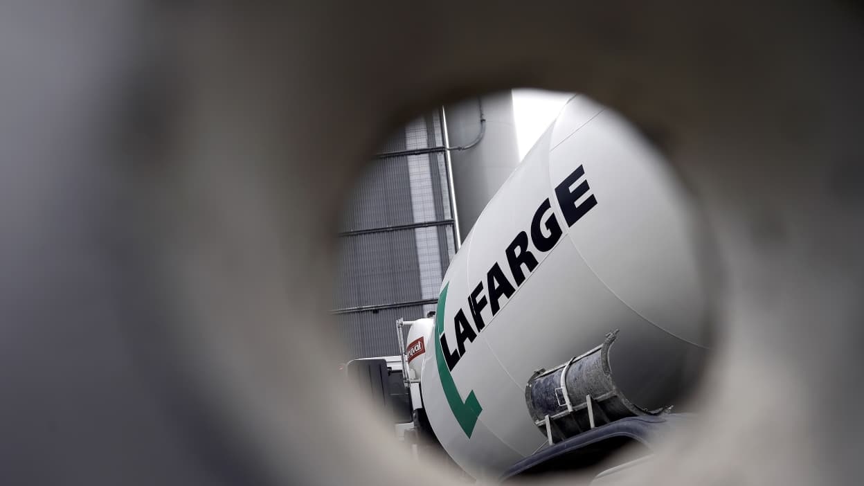 The Lafarge group condemns the attack on one of its sites by environmental activists