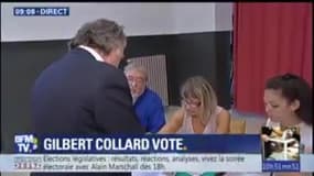 Législatives: Gilbert Collard (FN) glisse son bulletin dans l'urne dans le Gard