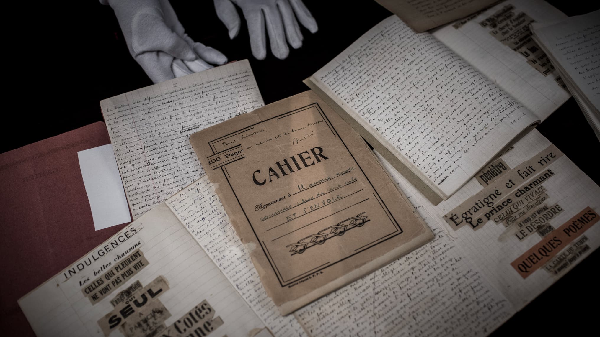 ON LEUR AVAIT VENDU DES FAUX MANUSCRITS D'EINSTEIN OU DE PROUST ET PROMIS 9% DE RENDEMENT: LE "PLUS GRAND PROCÈS D'ESCROQUERIE FINANCIÈRE" S'OUVRE POUR 4.500 PLAIGNANTS