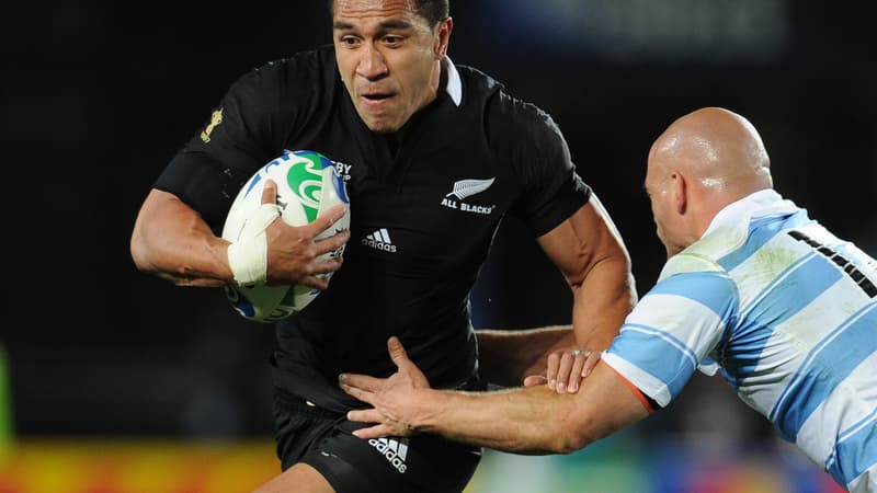 Mils Muliaina