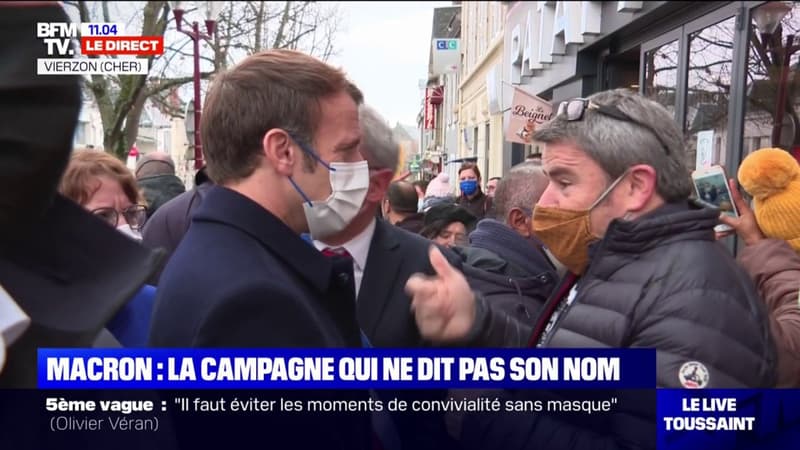 Emmanuel Macron échange avec les habitants et commerçants de Vierzon dans le Cher
