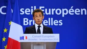 L'Union européenne a cherché jeudi à apaiser la querelle entre Paris et Bruxelles sur la politique française à l'égard des Roms après un sommet marqué par un vif échange entre Nicolas Sarkozy et José Manuel Barroso. Mais le chef de l'Etat français et le p
