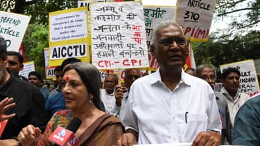 Des manifestants au Cachemire indien