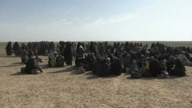 Selon nos informations, près de 150 jihadistes français sont concernés par les retours en France, parmi lesquel un tiers d'adultes, hommes et femmes, et deux tiers d'enfants, dont certains en bas âge. Ces retours devraient s'organiser en deux temps, et être entièrement coordonnés par les Américains.