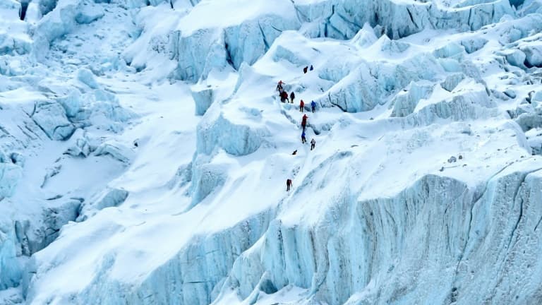 Une délimitation sera placée au sommet de l'Everest par la Chine pour éviter des contaminations au Covid-19