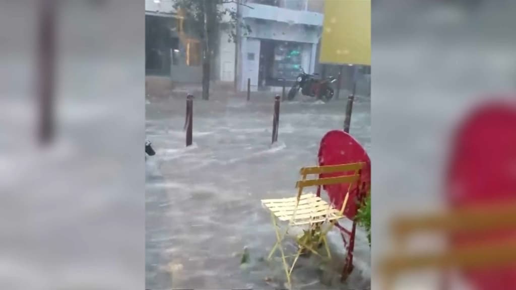 A Aubagne, des torrents ont investi les voies de circulation.