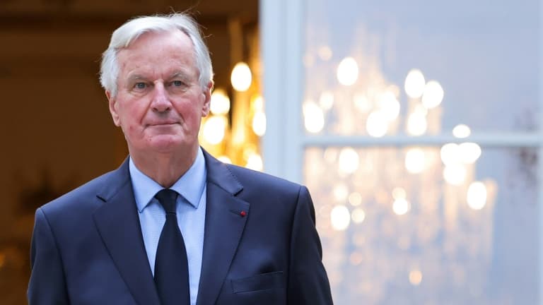 Le Premier minsitre Michel Barnier à l'issue du séminaire gouvernemental à l'hôtel Matignon, le 27 septembre 2024 à Paris
