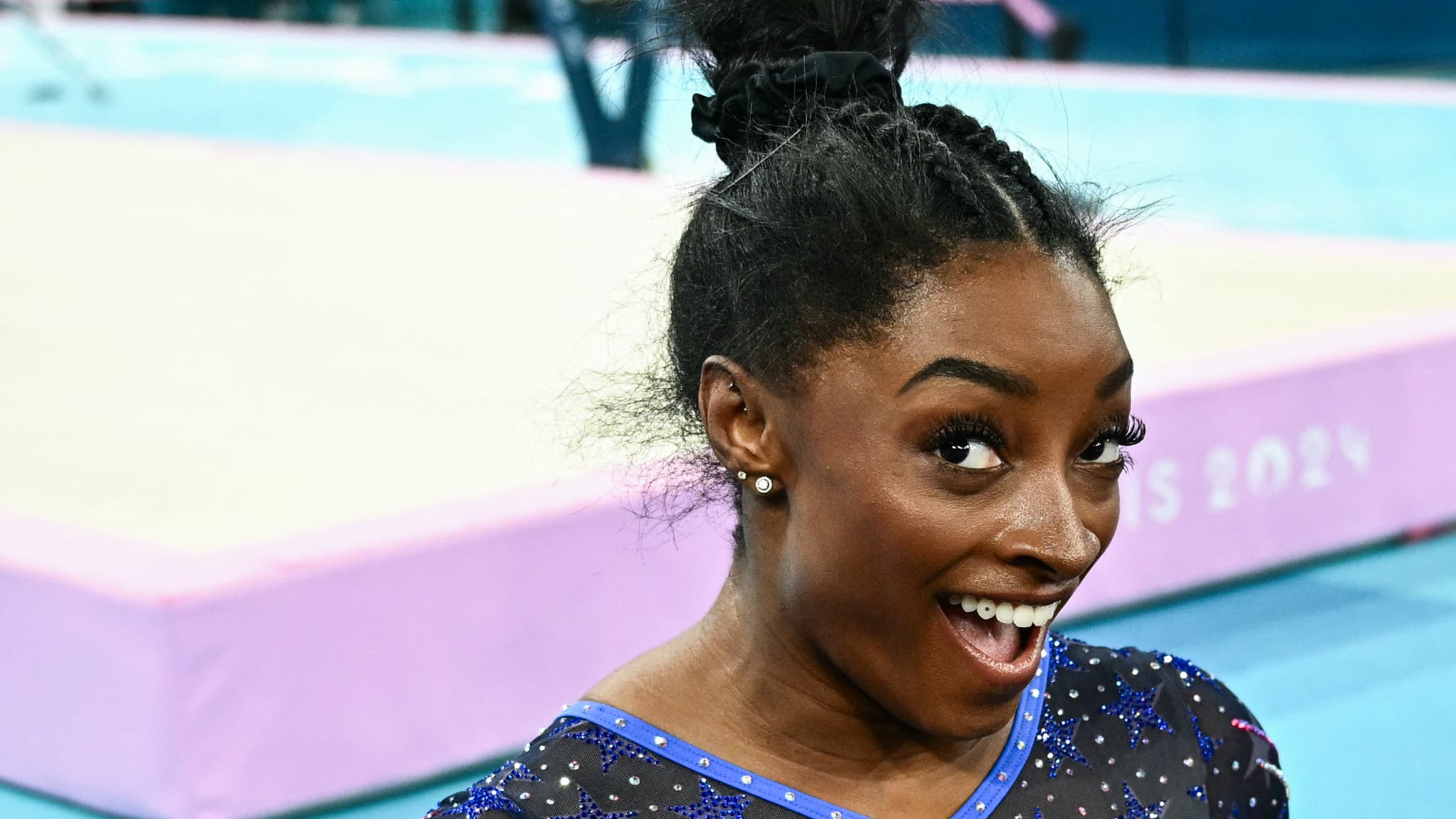 Simones Biles est déjà multiple médaillée olympique à Paris.