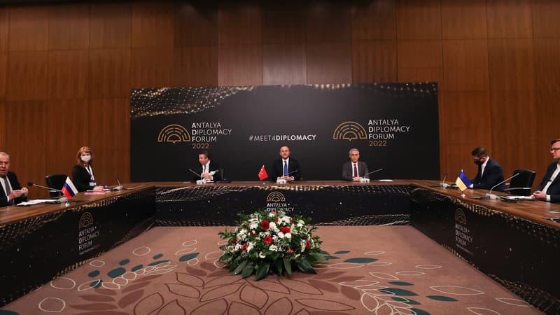Guerre en Ukraine: après la rencontre d'Antalya, reste-t-il une voie pour la négociation dans le conflit?