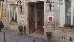 Cet hôtel parisien a été pris pour cible