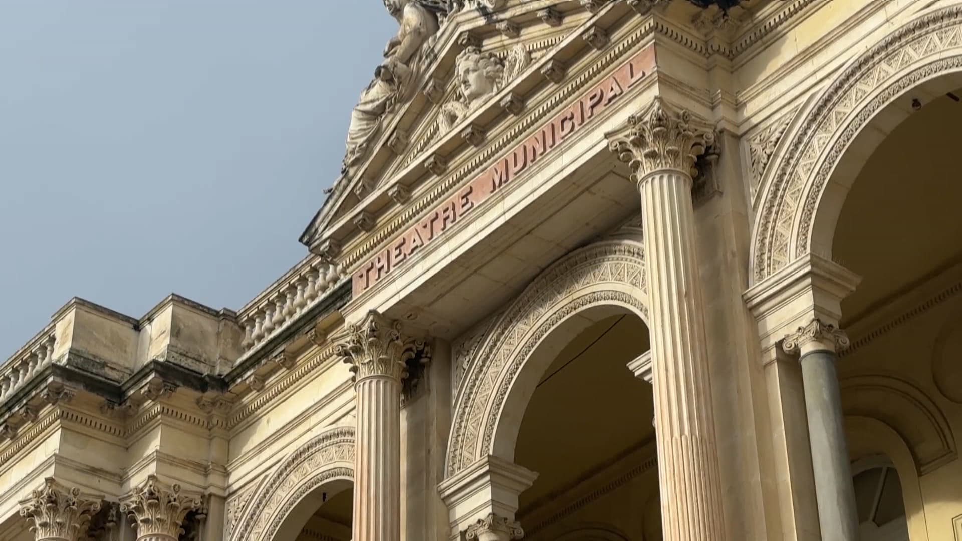 le choc des chanteurs du chœur de l’opéra de Toulon après l’annonce de leur licenciement